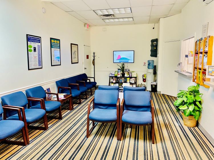 Family Internal Medicine - Patient waiting room